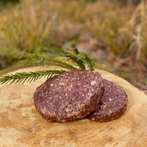 Björnburgare av svenskt björnkött köp hos Swedish Wild