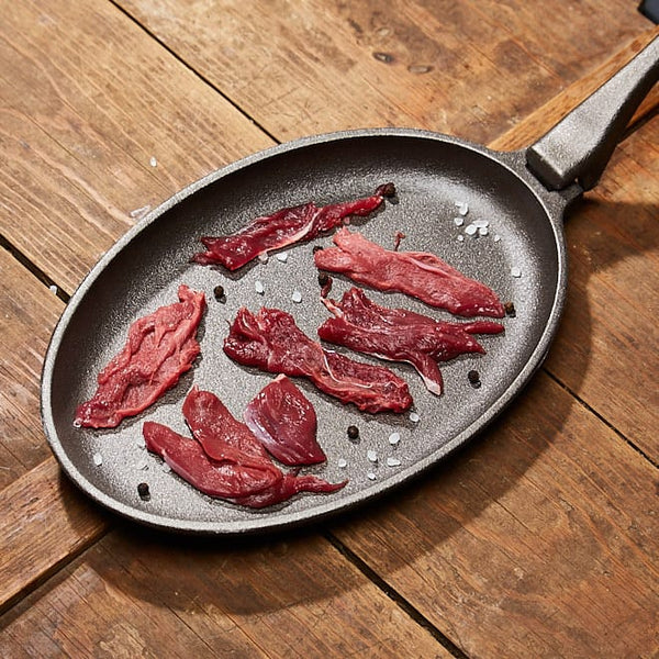 Renskav gourmet från ett av recepten på viltkött från viltkokboken Kocken och jägaren du kan köpa online från Swedish Wild