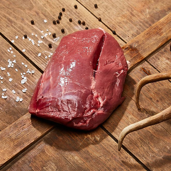 Innanlår av renkalv från ett av recepten på viltkött från viltkokboken Kocken och jägaren du kan köpa online från Swedish Wild